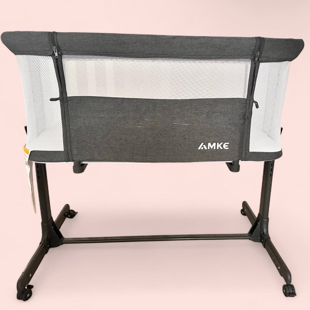 🍼 AMKE Baby Bassinet – All Mesh, Gently Used 🍼